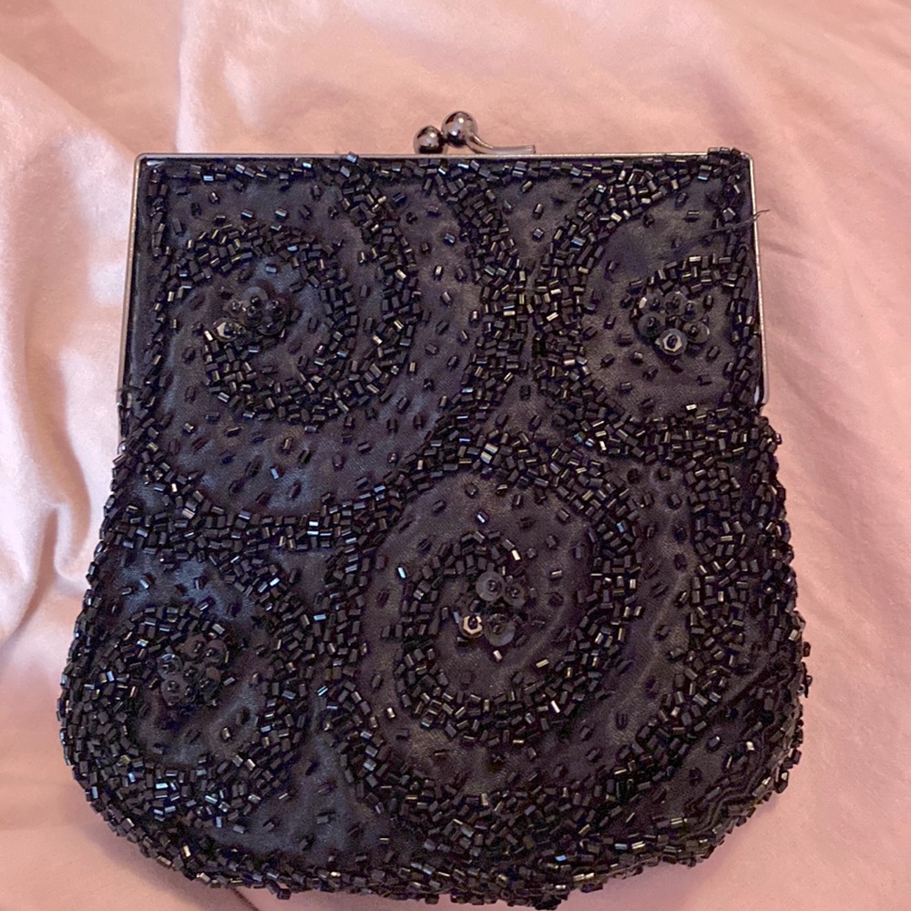 Cute night out beaded bag!